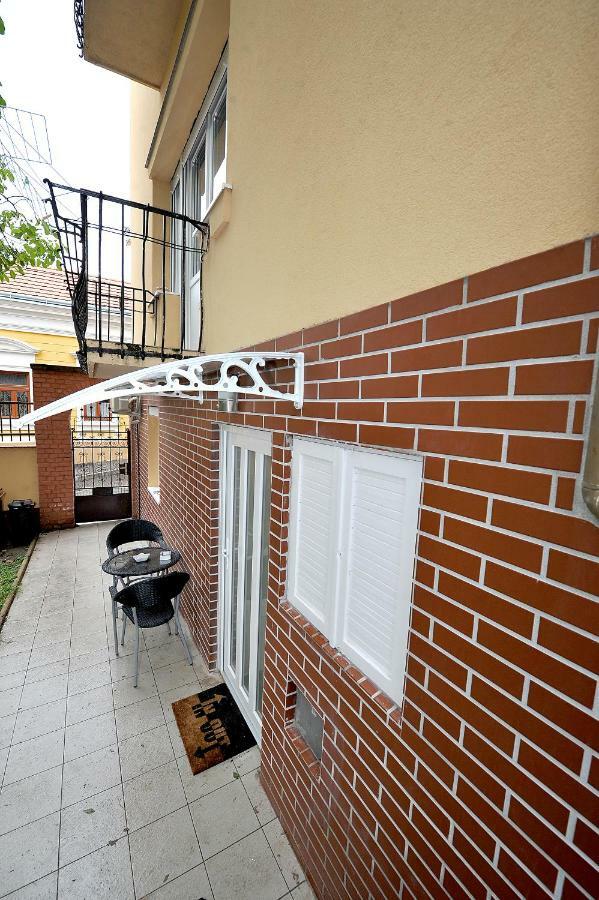 Pure Apartman Pécs Exterior foto
